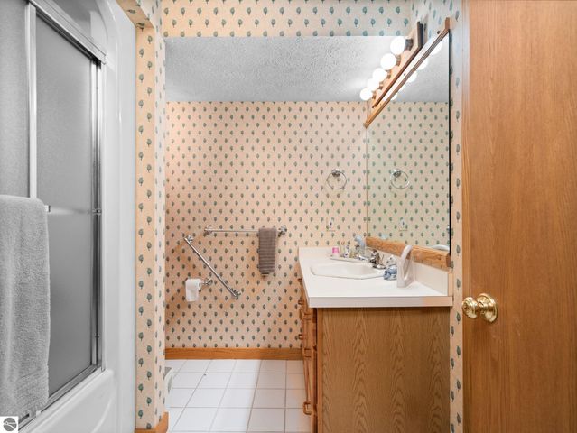 6530 Mission Ridge, Traverse City, MI 49686