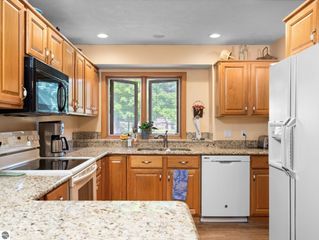 6530 Mission Ridge, Traverse City, MI 49686