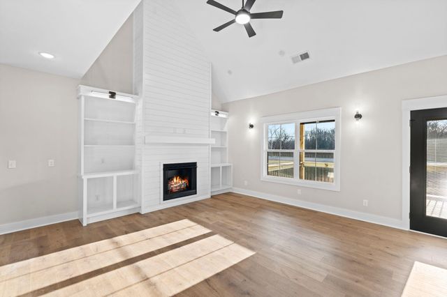 1509 Chardonnay Way, Berea, KY 40403