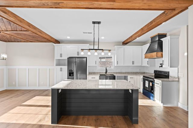 1509 Chardonnay Way, Berea, KY 40403