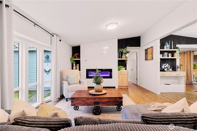 10701 Holly Drive, Everett, WA 98204