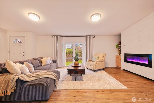 10701 Holly Drive, Everett, WA 98204