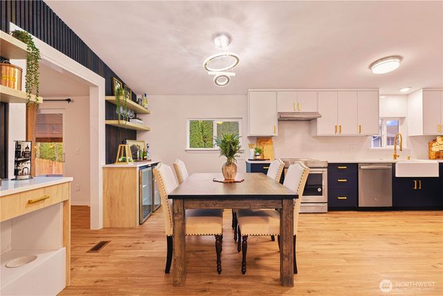 10701 Holly Drive, Everett, WA 98204