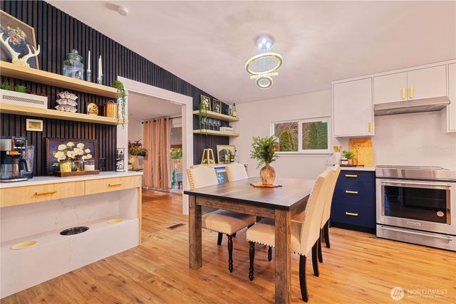 10701 Holly Drive, Everett, WA 98204