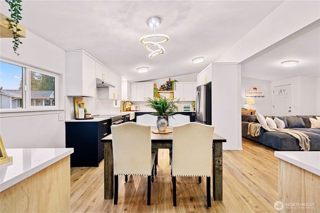 10701 Holly Drive, Everett, WA 98204