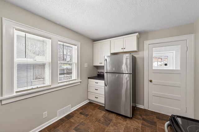 1128 Magnolia Avenue E, Saint Paul, MN 55106