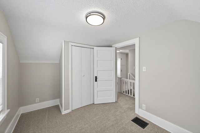 1128 Magnolia Avenue E, Saint Paul, MN 55106