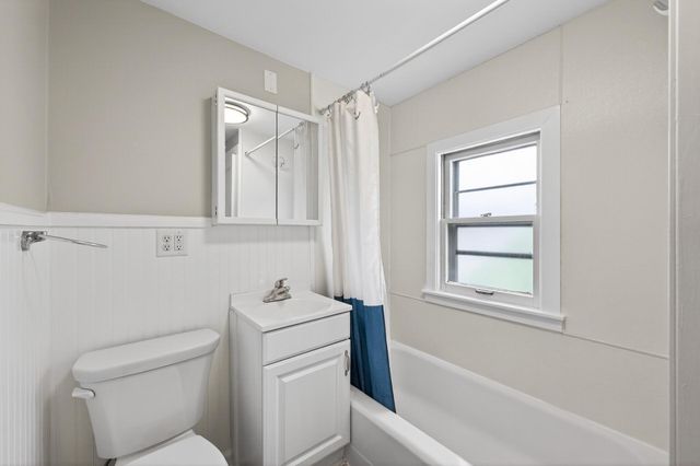 1128 Magnolia Avenue E, Saint Paul, MN 55106