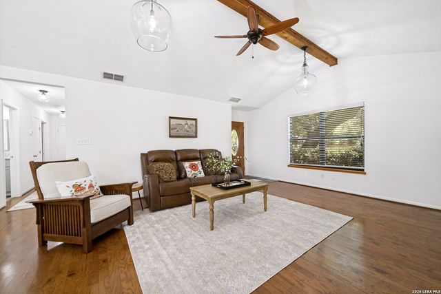 138 Stonegate North Dr, Boerne, TX 78006