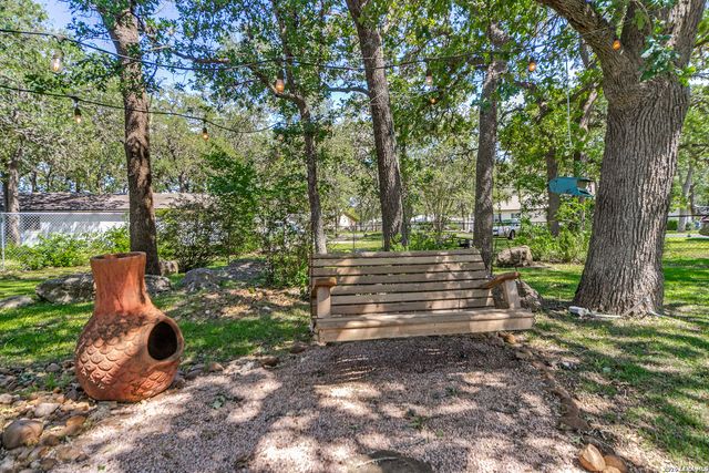138 Stonegate North Dr, Boerne, TX 78006