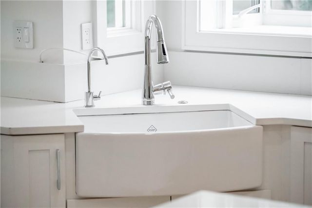 4 Vale Close NE, Atlanta, GA 30324