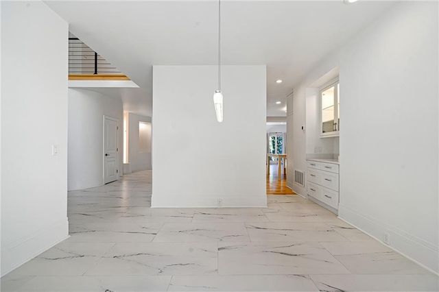 4 Vale Close NE, Atlanta, GA 30324