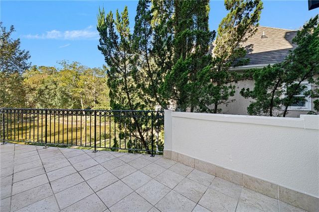 4 Vale Close NE, Atlanta, GA 30324