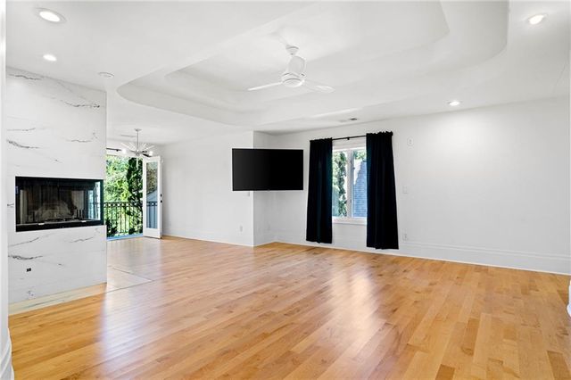 4 Vale Close NE, Atlanta, GA 30324