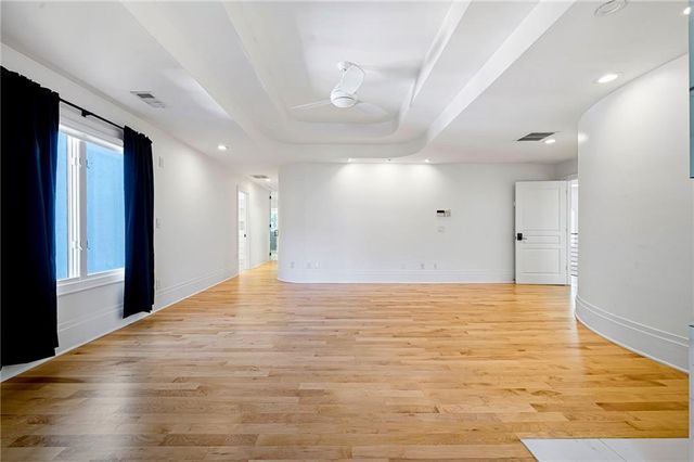 4 Vale Close NE, Atlanta, GA 30324