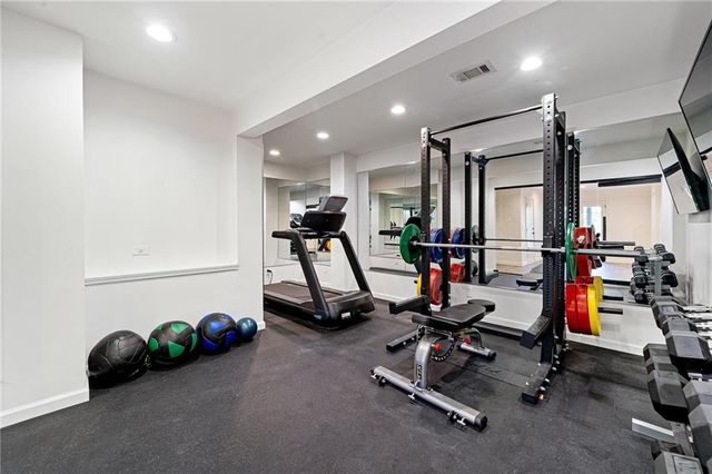 4 Vale Close NE, Atlanta, GA 30324