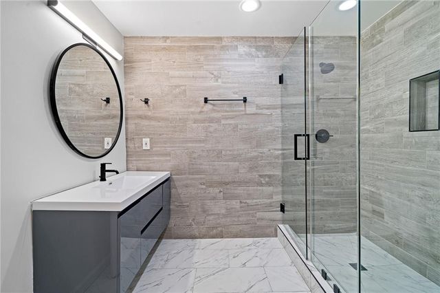 4 Vale Close NE, Atlanta, GA 30324