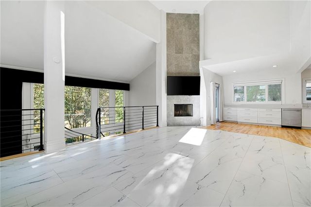 4 Vale Close NE, Atlanta, GA 30324