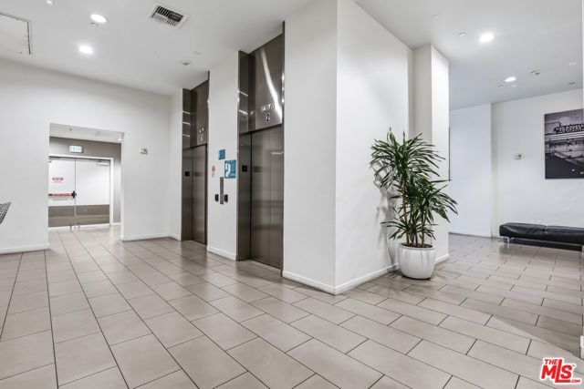 630 W 6th Street 310, Los Angeles, CA 90017