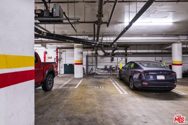 630 W 6th Street 310, Los Angeles, CA 90017