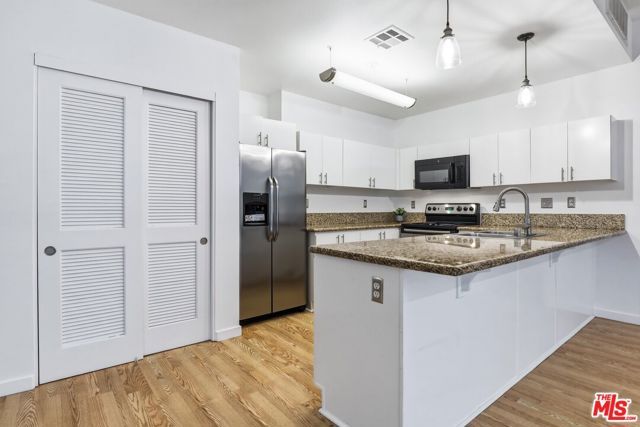 630 W 6th Street 310, Los Angeles, CA 90017