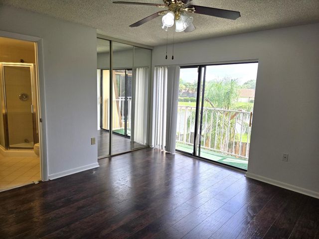 573 Green Springs Place, West Palm Beach, FL 33409