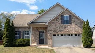 3416 Bradfield Dr, Clarksville, TN 37042