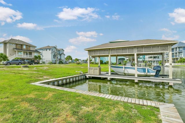 22 Fleming, Hitchcock, TX 77563