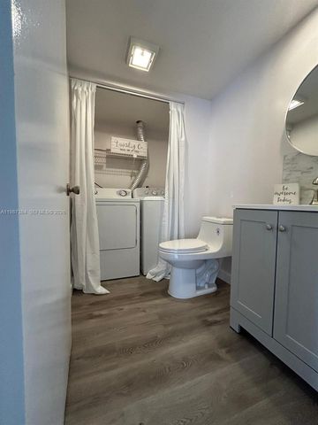 1700 Embassy Dr 204, West Palm Beach, FL 33401