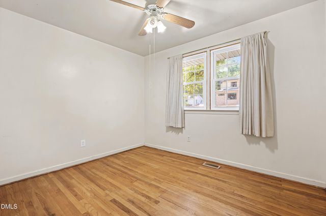 525 Barksdale Drive, Raleigh, NC 27604