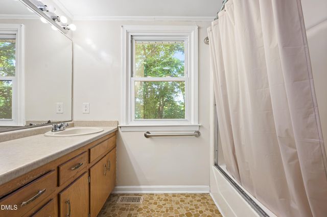 525 Barksdale Drive, Raleigh, NC 27604