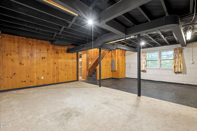 525 Barksdale Drive, Raleigh, NC 27604