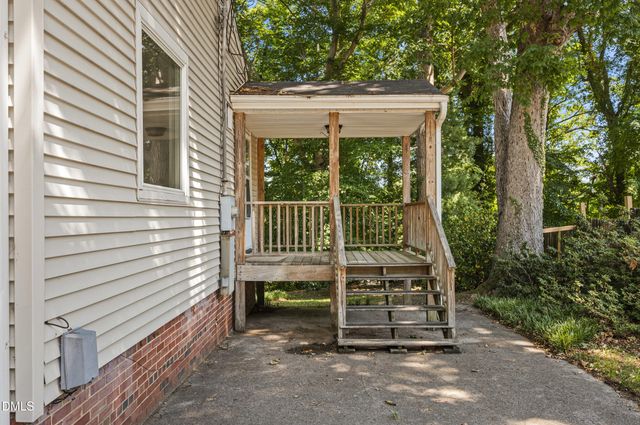 525 Barksdale Drive, Raleigh, NC 27604