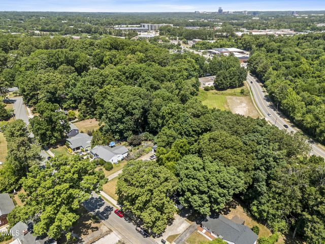 525 Barksdale Drive, Raleigh, NC 27604