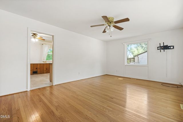 525 Barksdale Drive, Raleigh, NC 27604
