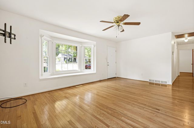 525 Barksdale Drive, Raleigh, NC 27604