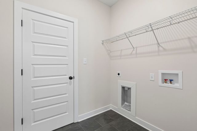 21 ROSE BUSH ST, Munford, TN 38058