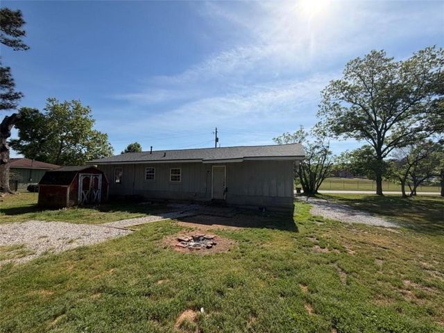 328 Ronthor Drive, Social Circle, GA 30025