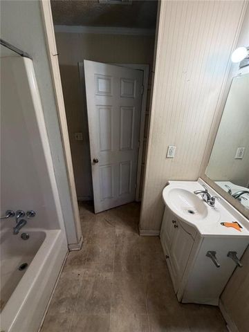 328 Ronthor Drive, Social Circle, GA 30025