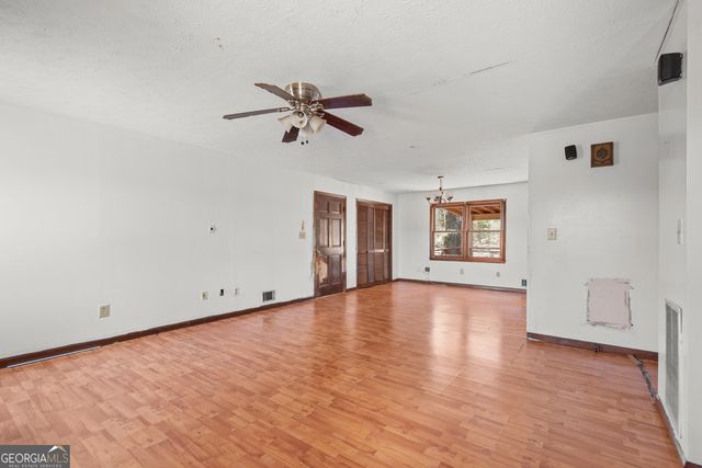 1049 Highway 36 E, Jackson, GA 30233