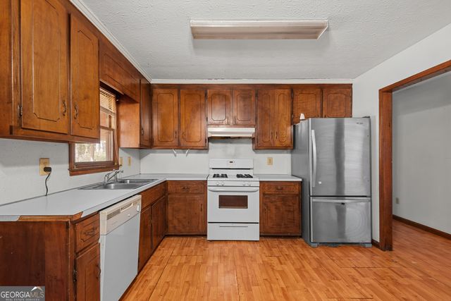 1049 Highway 36 E, Jackson, GA 30233