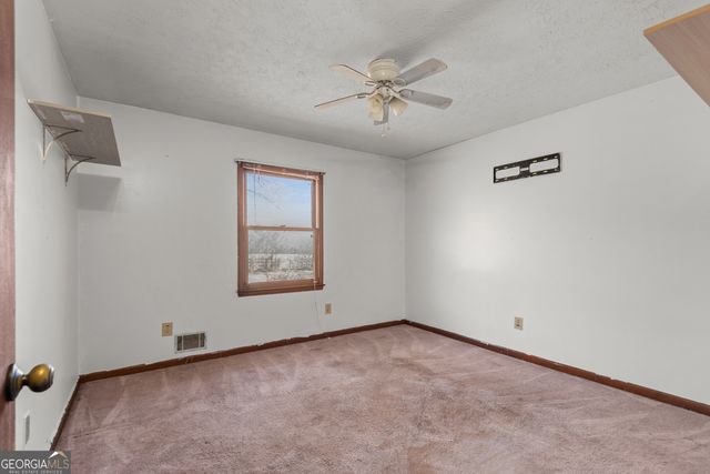 1049 Highway 36 E, Jackson, GA 30233