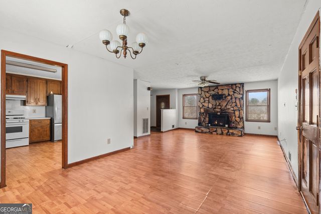 1049 Highway 36 E, Jackson, GA 30233