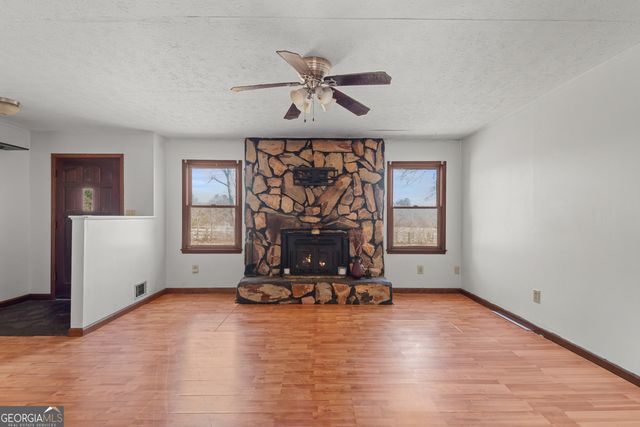 1049 Highway 36 E, Jackson, GA 30233