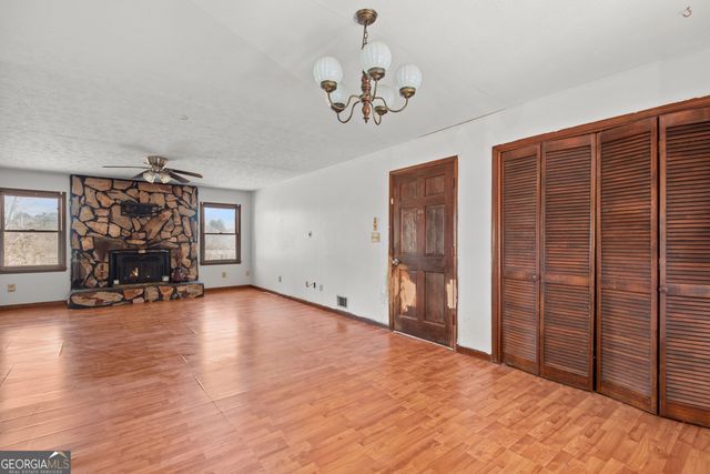 1049 Highway 36 E, Jackson, GA 30233