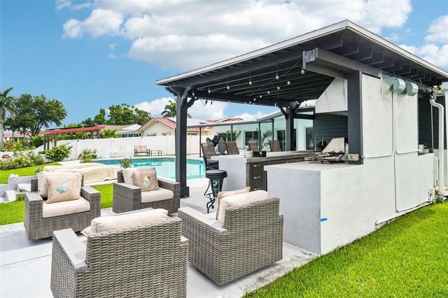 4379 44TH STREET S, St Petersburg, FL 33711