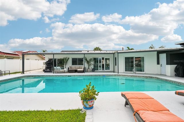 4379 44TH STREET S, St Petersburg, FL 33711