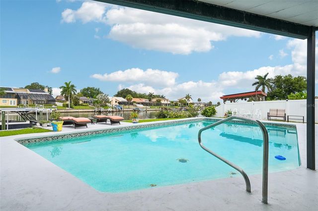 4379 44TH STREET S, St Petersburg, FL 33711