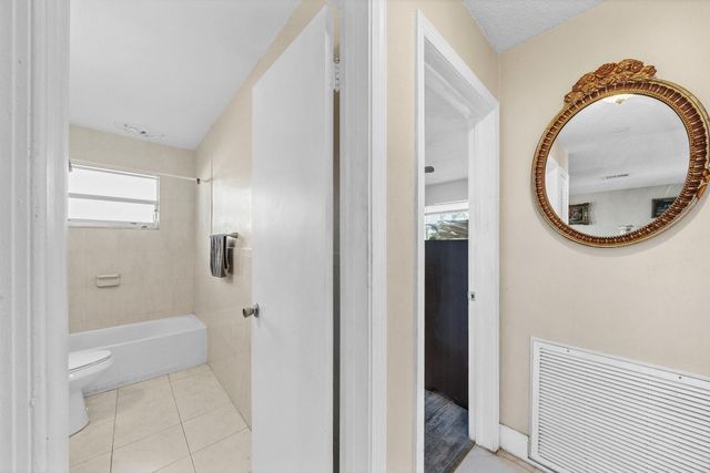 4806 NW 49 Drive, Tamarac, FL 33319