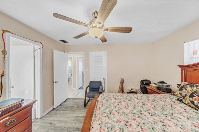 4806 NW 49 Drive, Tamarac, FL 33319